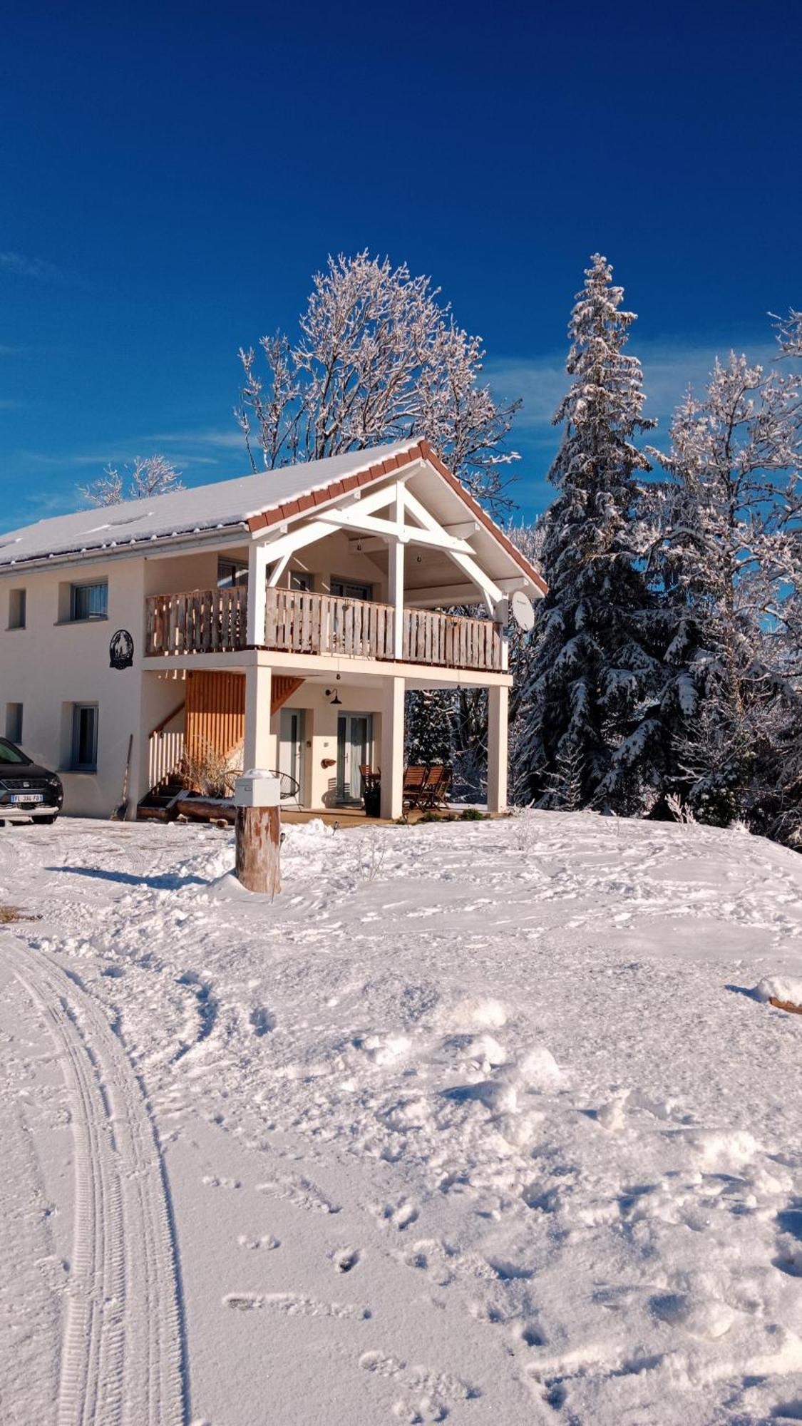 Gite Des Roches La Chaux-du-Dombief Εξωτερικό φωτογραφία